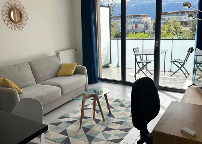 St Simond Apartment *